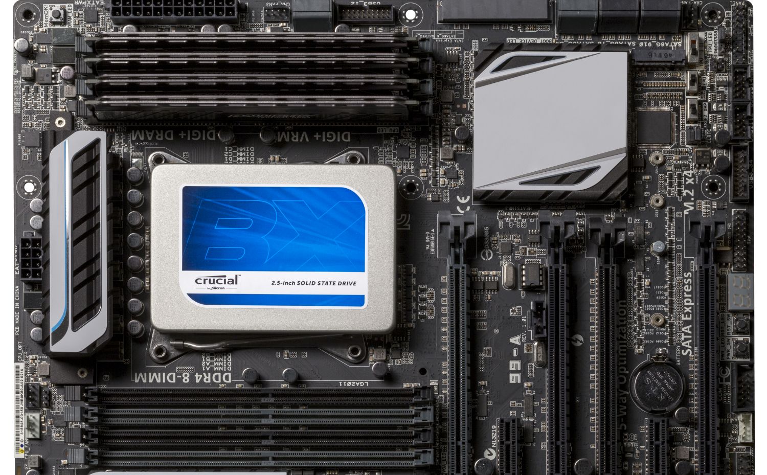 So installieren Sie eine Solid State Drive (SSD) von Crucial in einen Computer
